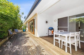 Wiltons Riverside- Sleeping 9, Pet friendly, Ocean Grove